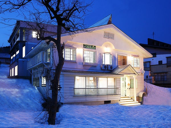 夜発バス/フォーシーズン 1泊|戸狩温泉スキー場(リフト券付・日数選択可)1